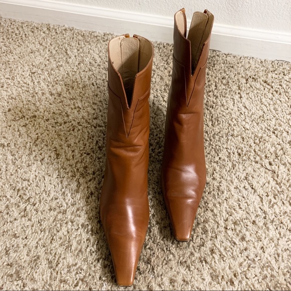 stuart weitzman brown boots